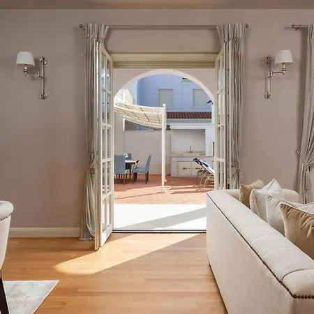 Nyaraló 4 Bedroom Awesome In Vabriga Tar-Vabriga