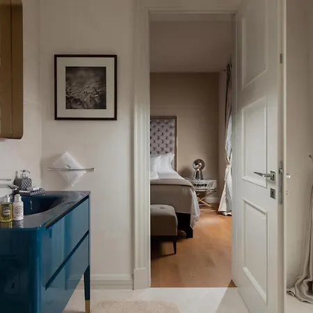 4 Bedroom Awesome In Vabriga Nyaraló *