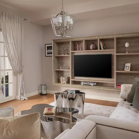 4 Bedroom Awesome In Vabriga